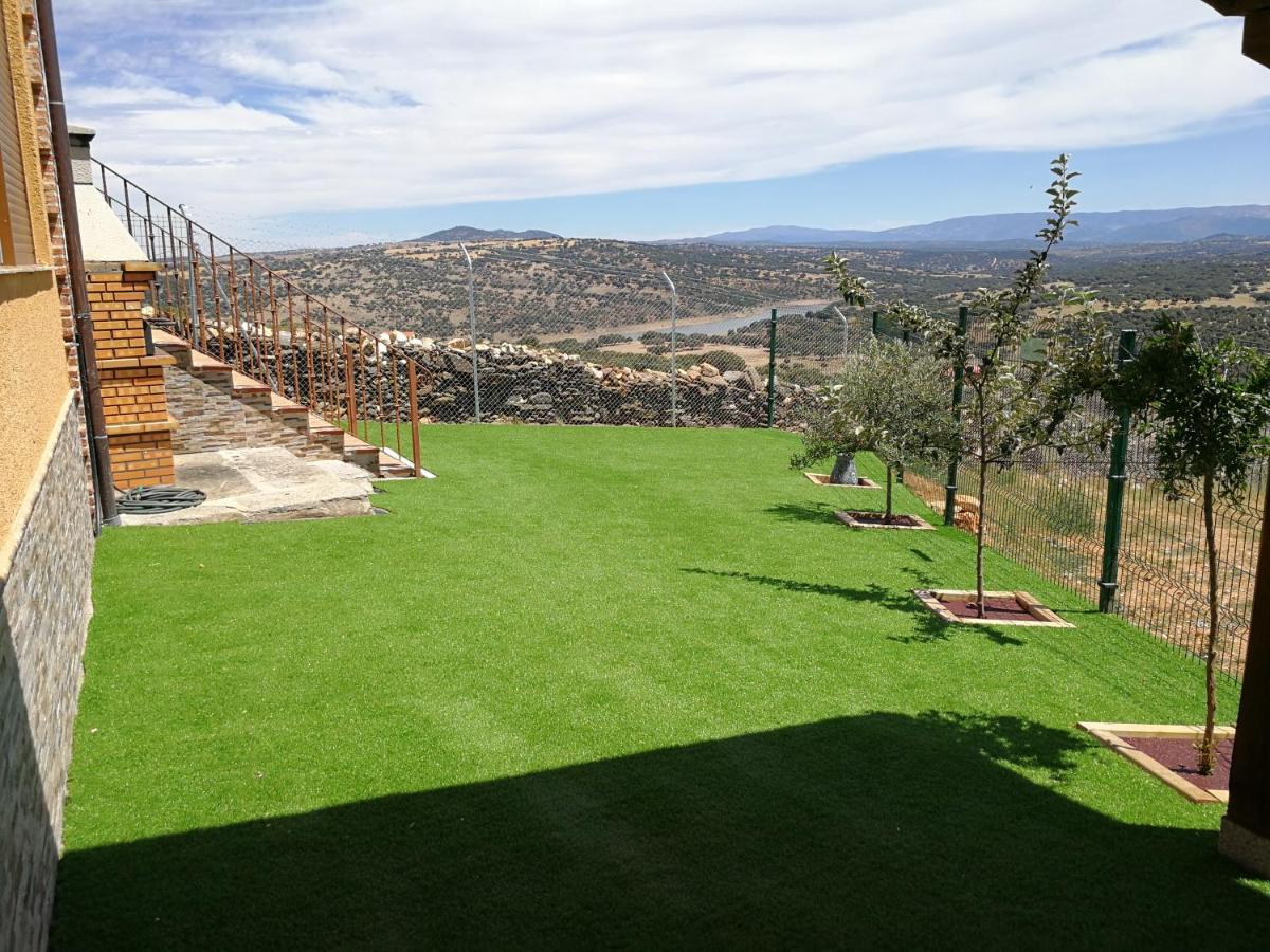 Casa Rural&SPA Mirador de la Covatilla Guijo de Avila Exterior foto
